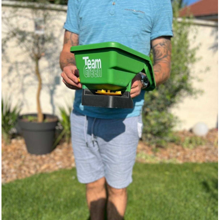 ÉPANDEUR ROTATIF MANUEL