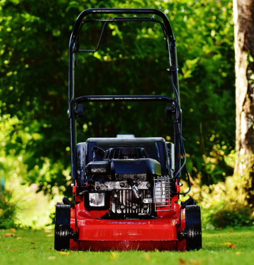 Comment bien tondre son gazon ?